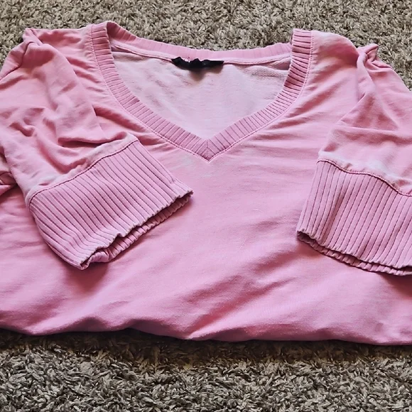 Jane & Delancey V-Neck Women's Top MEDIUM - Picture 4 of 5